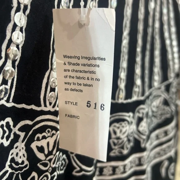 Black and White Patterned Skirt-Midi-One size fits most with tie waist - Picture 6 of 7